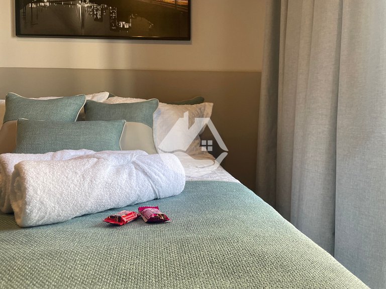 Studio Deluxe - AC - Piscina no rooftop