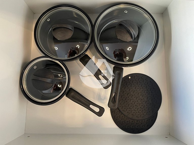 Studio Deluxe - AC - Piscina no rooftop