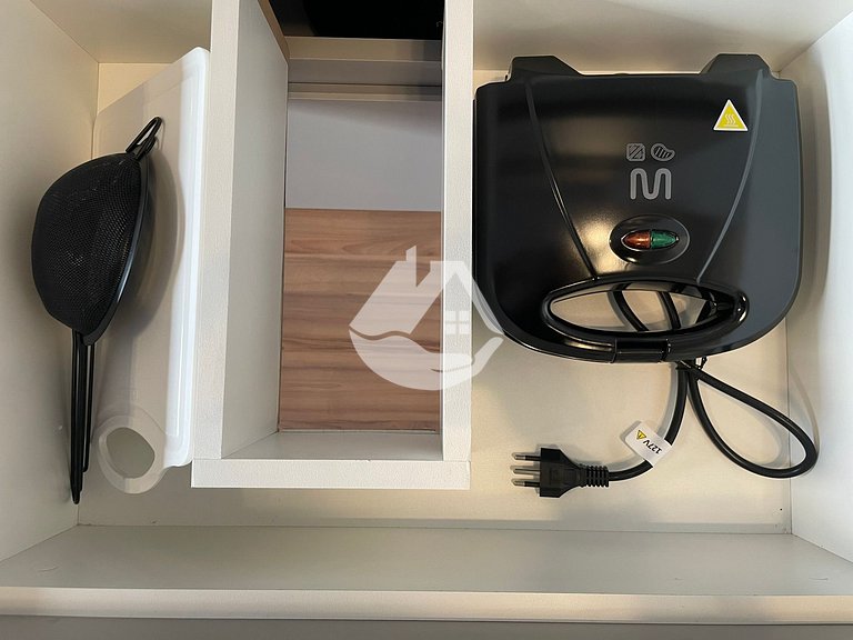 Studio Deluxe - AC - Piscina no rooftop