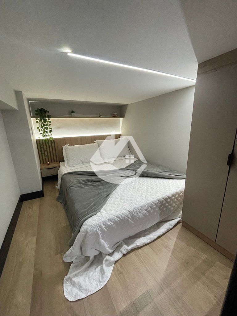 Loft com pé direito Alto - Perto do metrô Brooklin