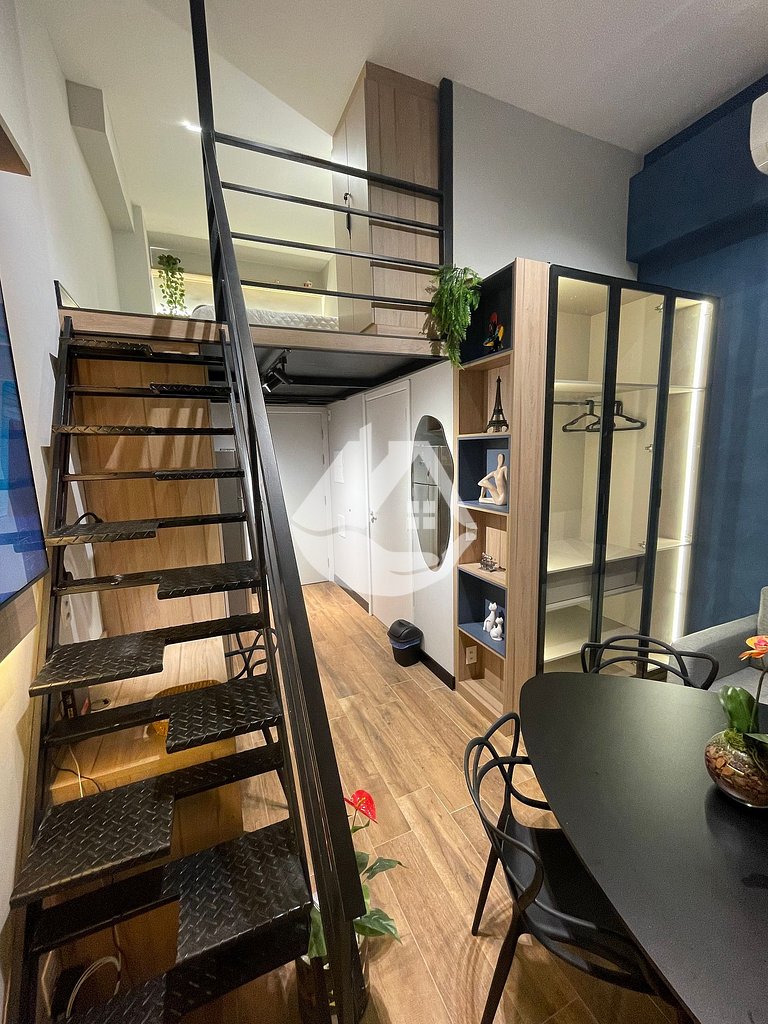 Loft com pé direito Alto - Perto do metrô Brooklin