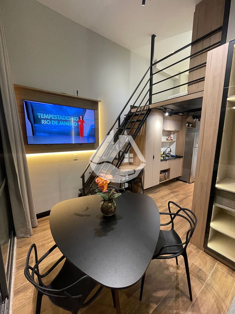 Loft com pé direito Alto - Perto do metrô Brooklin