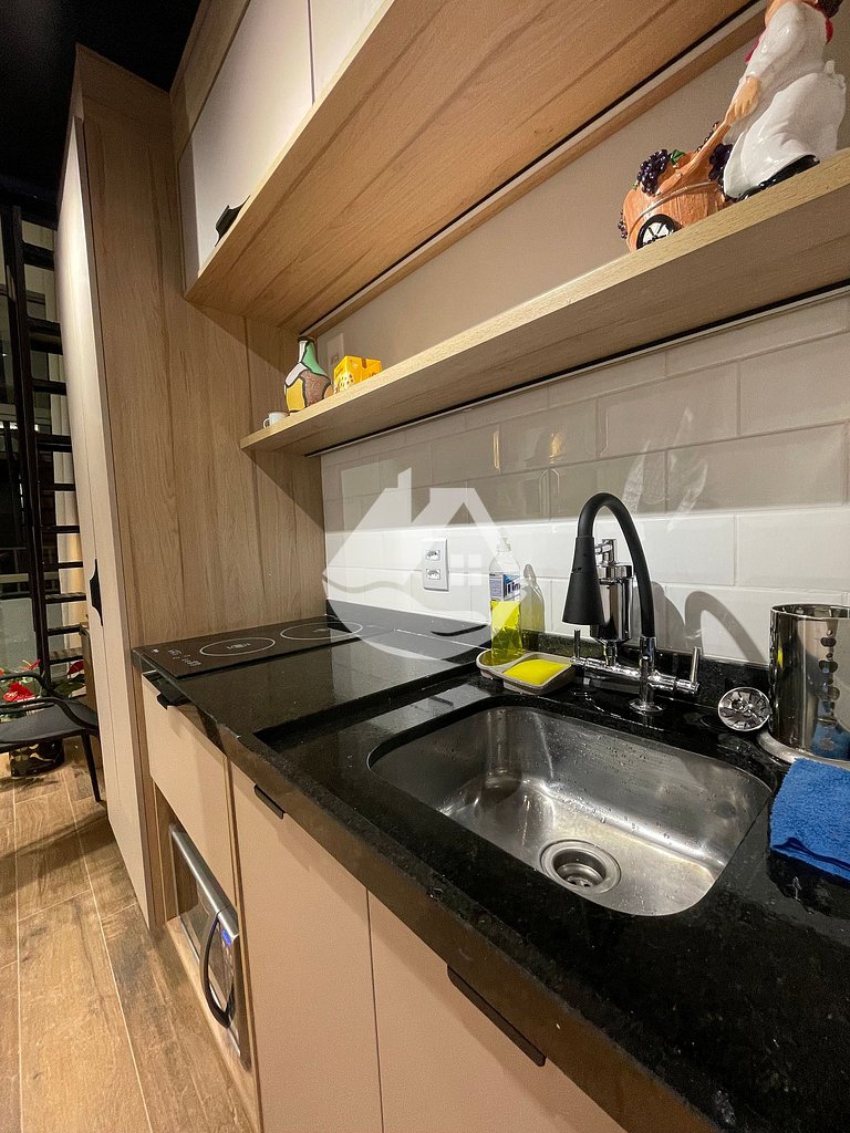 Loft com pé direito Alto - Perto do metrô Brooklin