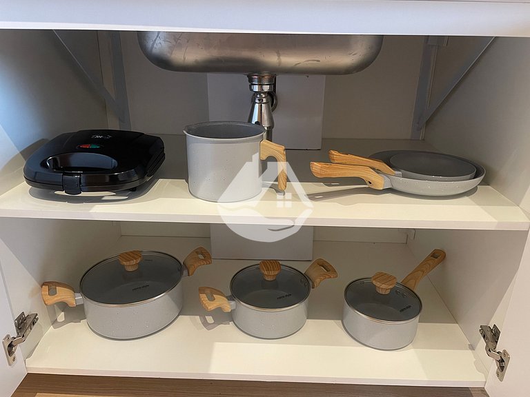 Studio completo - 3min do metrô - Faria Lima