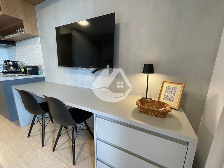 Studio moderno e completo - Faria Lima