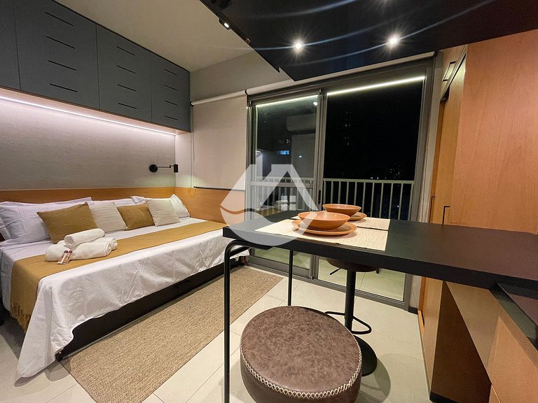 Modern and fully equipped studio in Consolação.