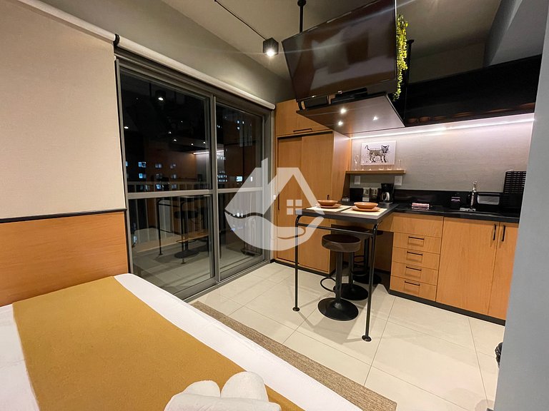 Modern and fully equipped studio in Consolação.