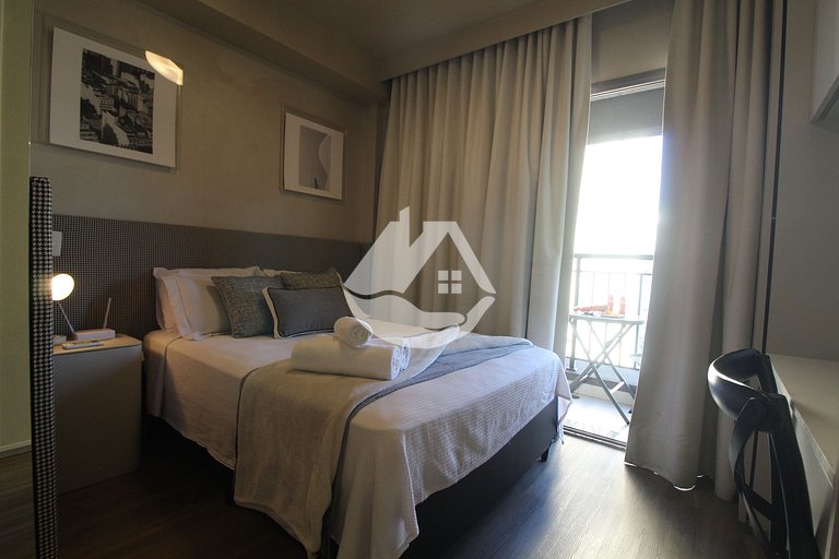 Estudio en planta alta - Piscina en azotea