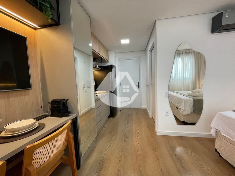 Studio novo e completo - Moema - Piscina