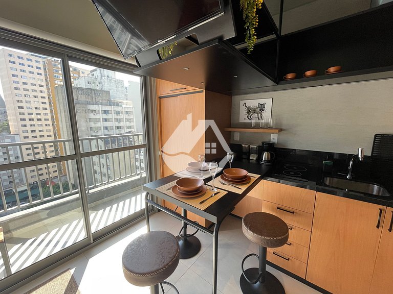 Modern and fully equipped studio in Consolação.