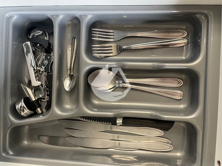 Studio aconchegante em andar alto - Jardins