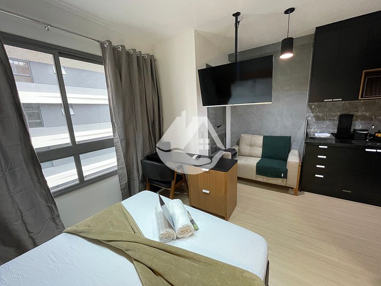 Studio c/ piscina - Pinheiros - 7min do metrô