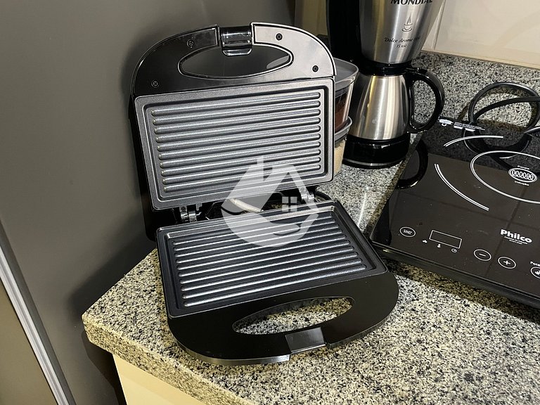 Estudio Moderno - Centro Comercial Frei Caneca