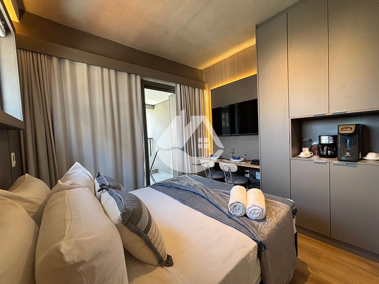 Estudio moderno a 5 minutos de metro Vila Madalena