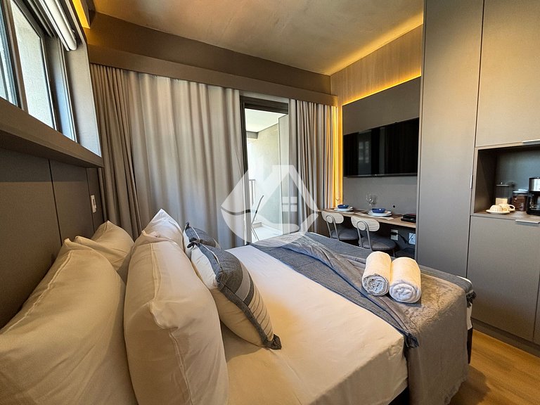 Modern studio - Vila Madalena metro station