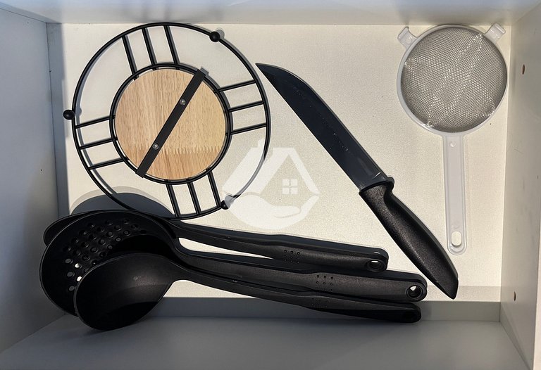 Modern studio - Vila Madalena metro station