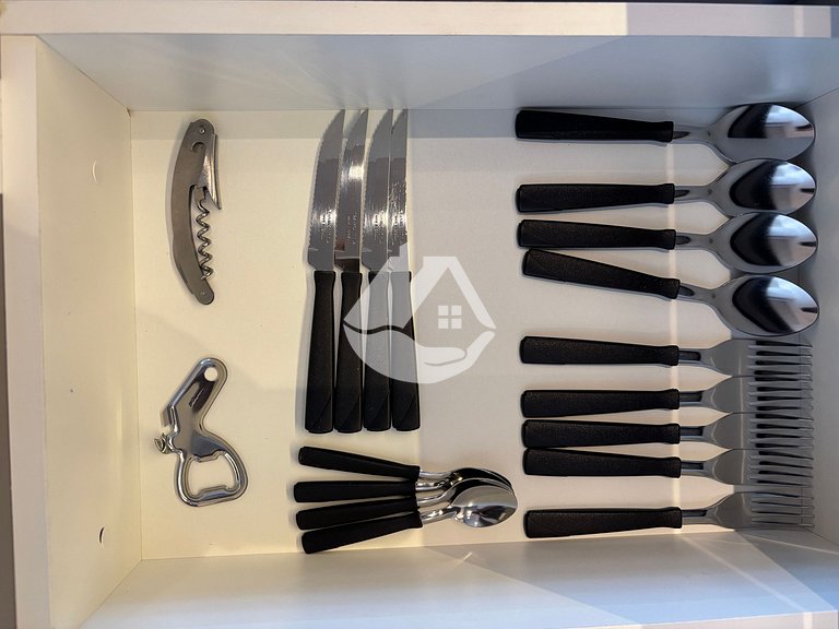 Estudio moderno a 5 minutos de metro Vila Madalena