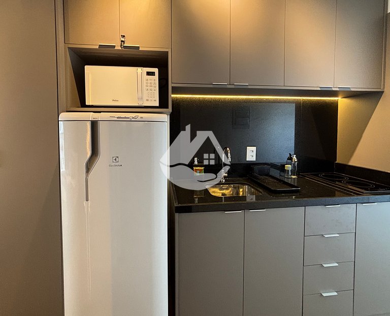 Estudio moderno a 5 minutos de metro Vila Madalena