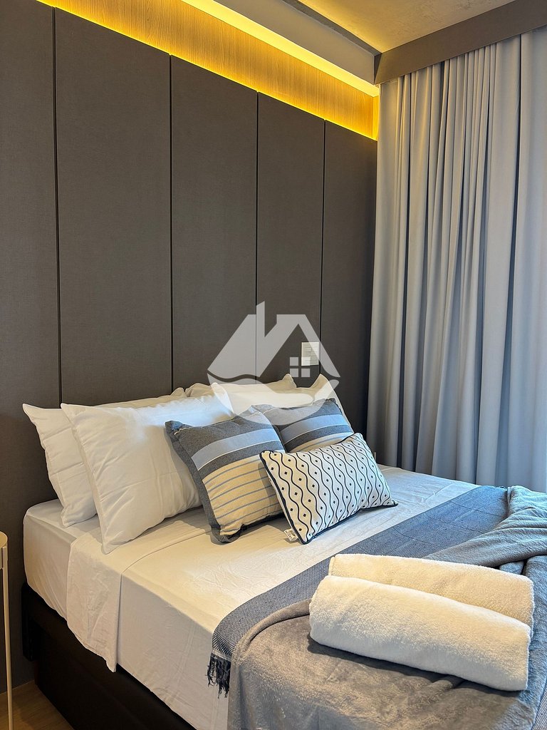 Modern studio - Vila Madalena metro station