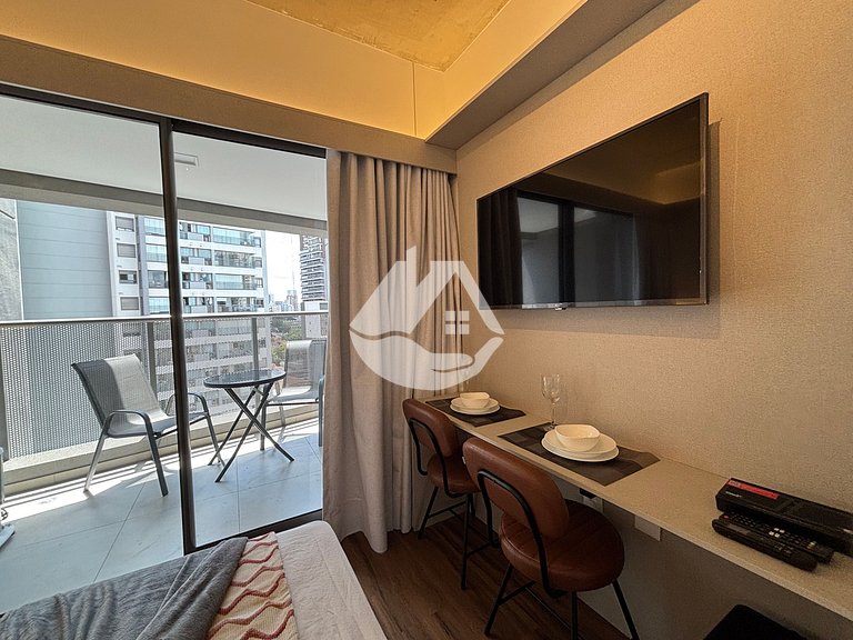 Estudio moderno a 5 minutos de metro Vila Madalena