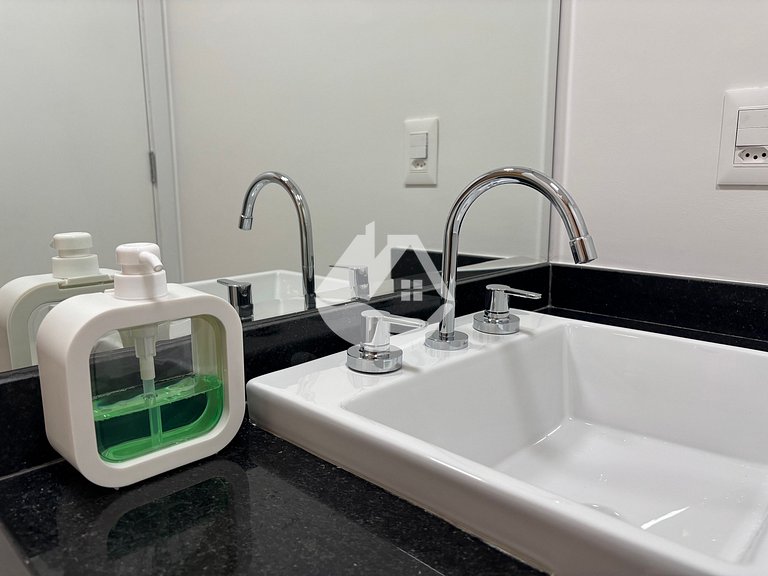 Modern studio - Vila Madalena metro station