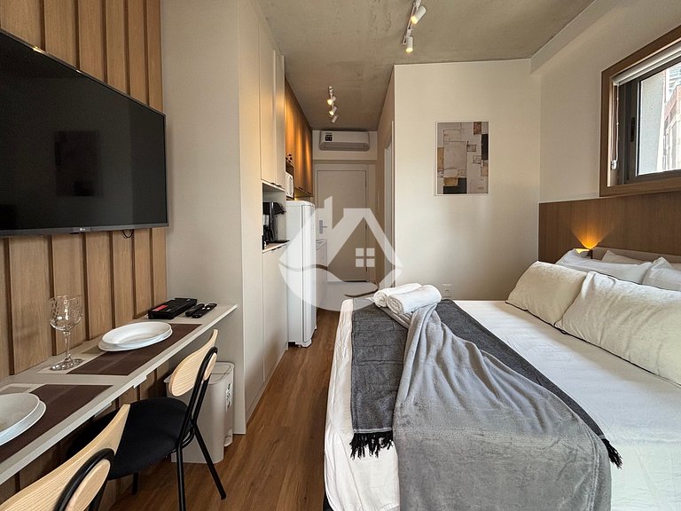 Estudio moderno a 5 minutos de metro Vila Madalena