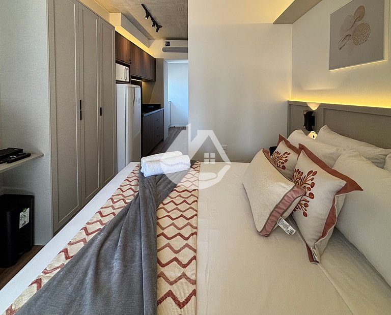 Estudio moderno a 5 minutos de metro Vila Madalena