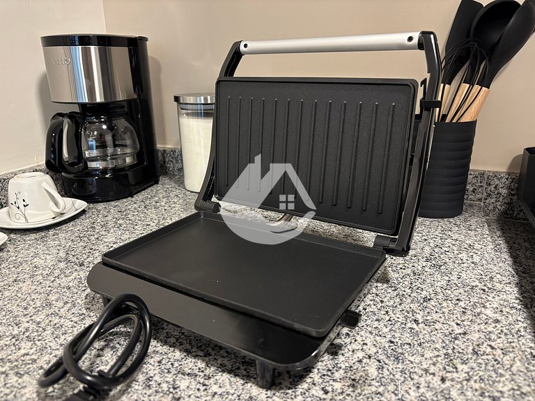 Apartamento 1 dorm. - AC - Piscina - Metrô Sumaré