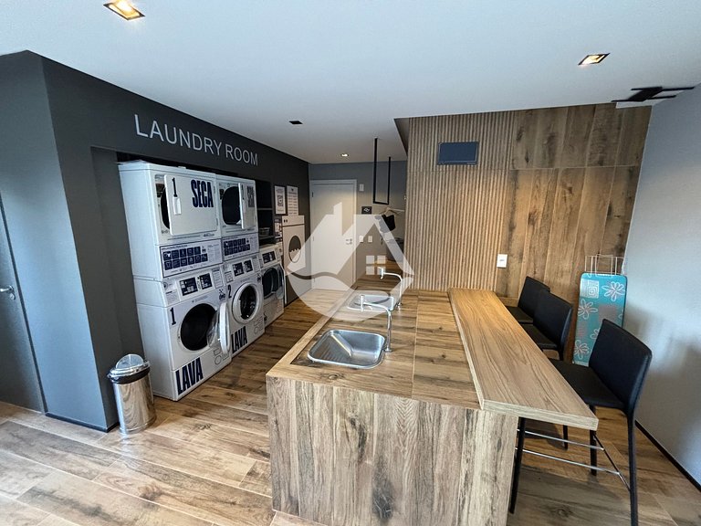 Stylish studio apartment across from Vila Madalena metro sta