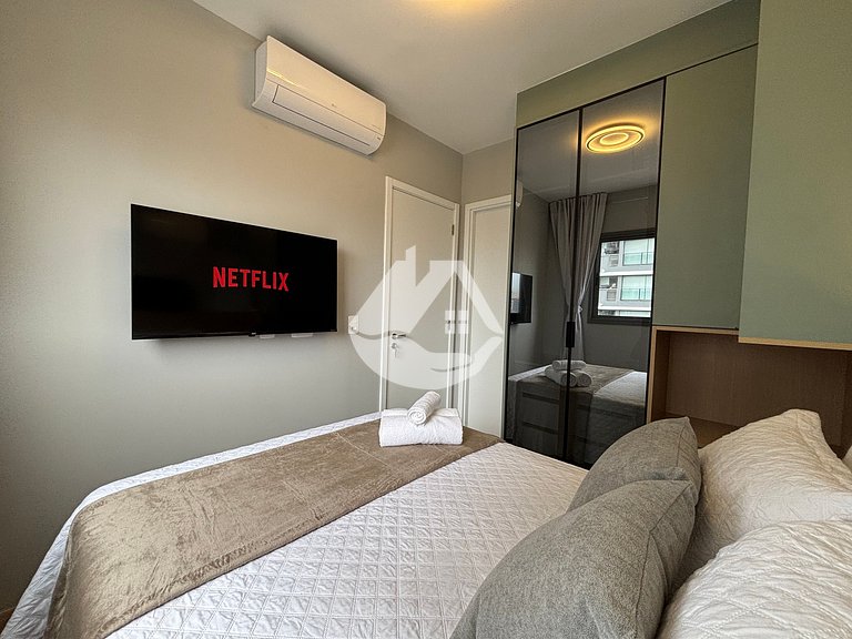 Apartamento 1 dorm. - 4 hóspedes - AC - Piscina