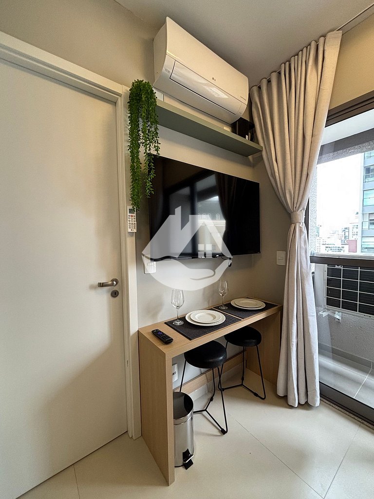 Apartamento 1 dorm. - 4 hóspedes - AC - Piscina