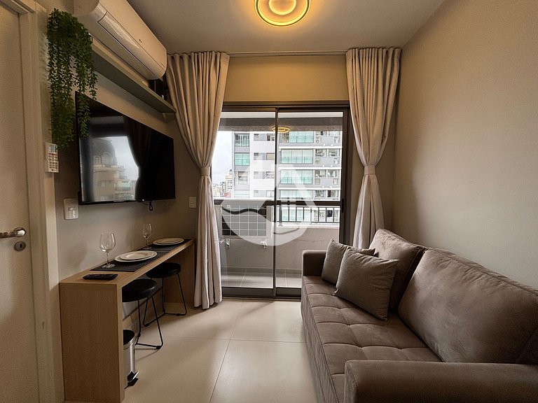 Apartamento 1 dorm. - 4 hóspedes - AC - Piscina