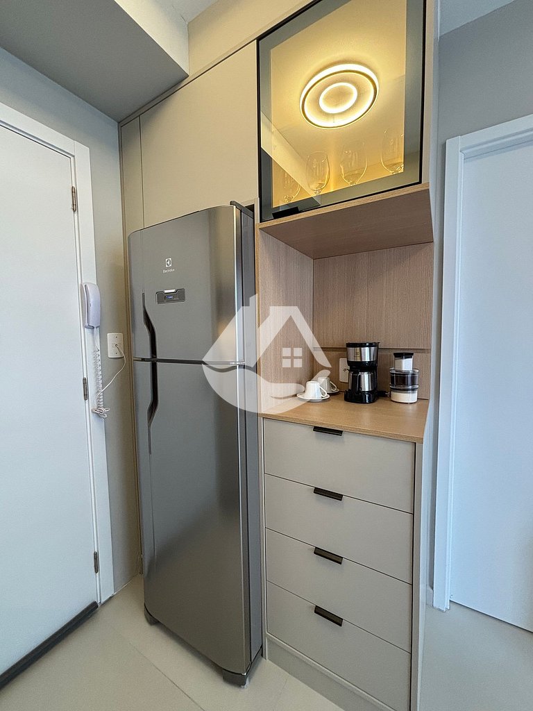 Apartamento 1 dorm. - 4 hóspedes - AC - Piscina