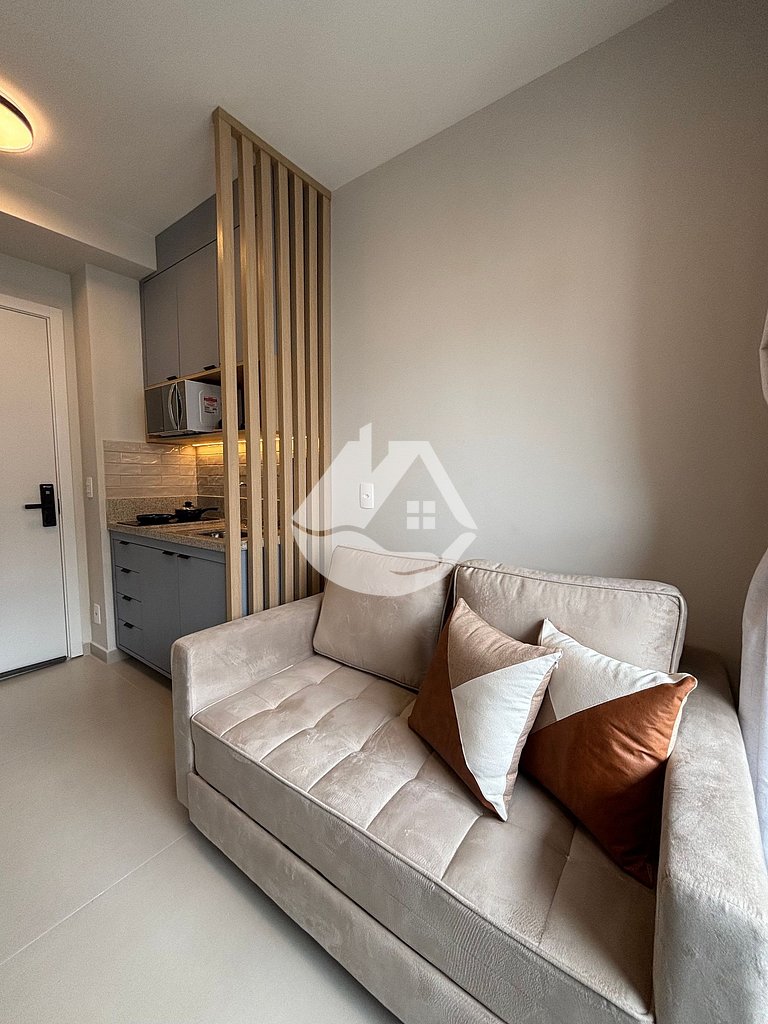 Apartamento 1 dorm. - 4 hóspedes - AC - Piscina