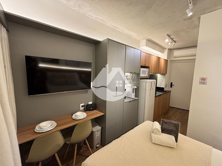 Estudio moderno a 5 minutos de metro Vila Madalena